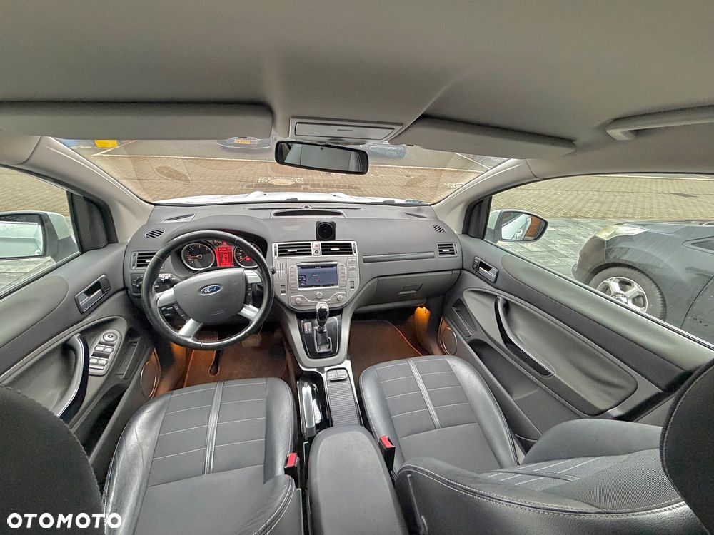 Ford Kuga 2.0 TDCi 4x4 Titanium - 11