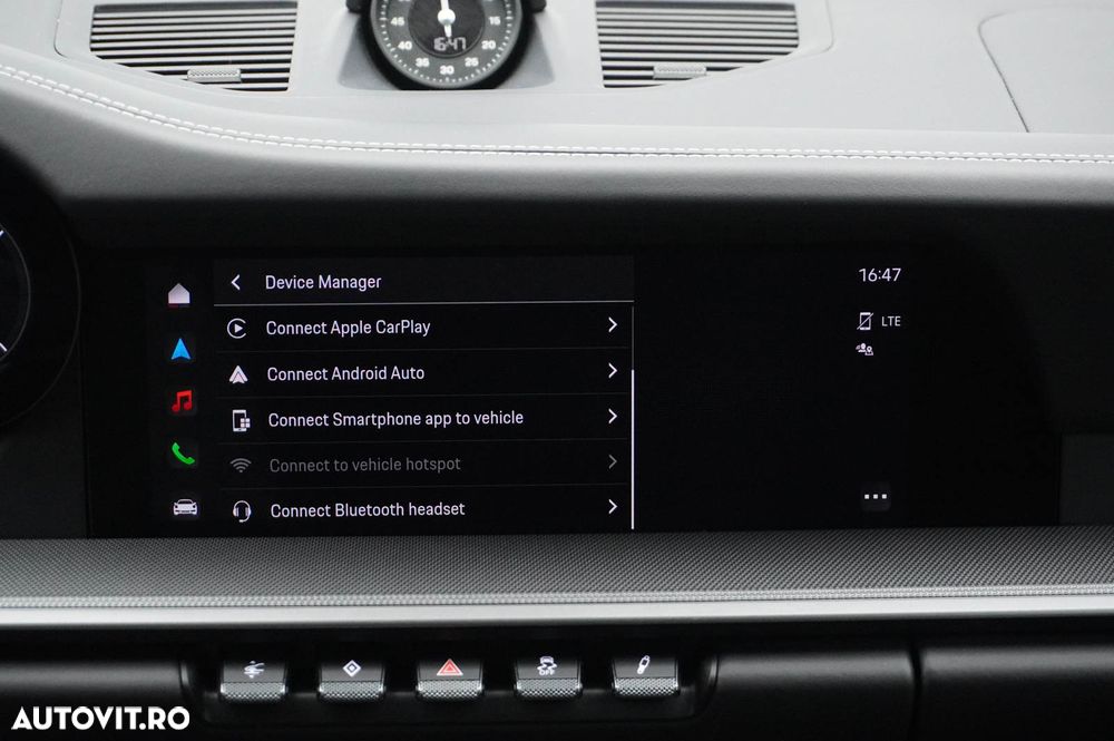 Porsche 911 Carrera 4 PDK - 38