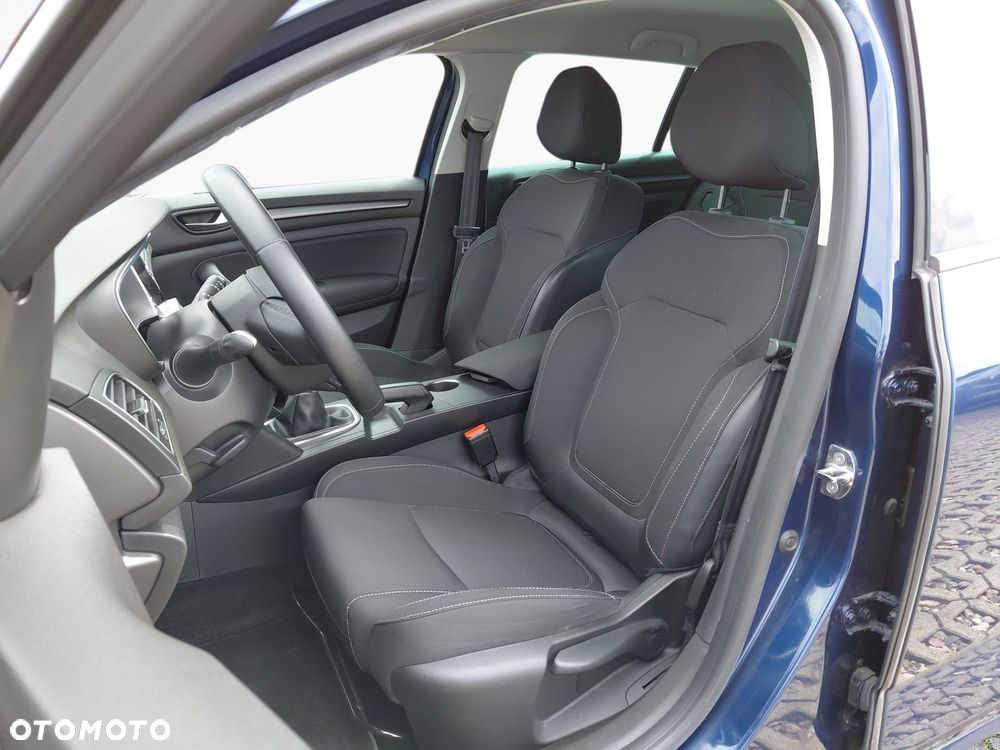 Renault Megane 1.3 TCe FAP Zen - 13