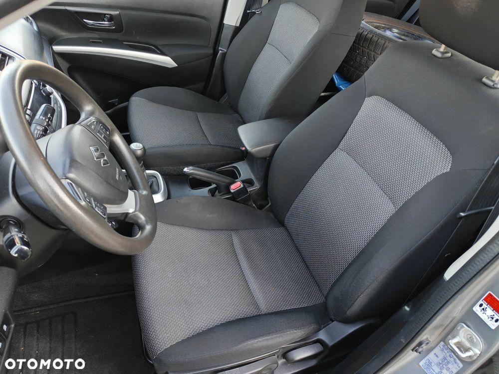 Suzuki SX4 S-Cross 1.6 VVT 4x2 Comfort - 19