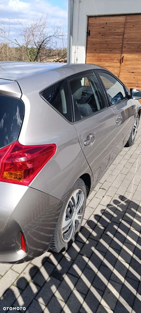 Toyota Auris 1.6 Valvematic Comfort - 16