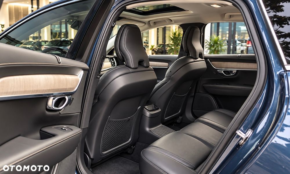 Volvo S90 T8 AWD Plug-In Hybrid Ultimate Bright - 4