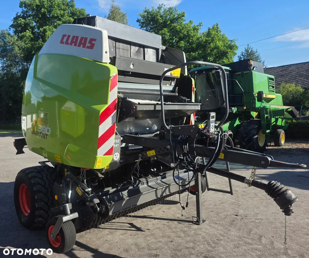 Claas Variant 380 - 2