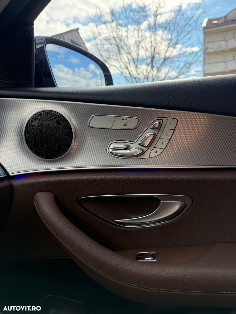 Mercedes-Benz E - 13