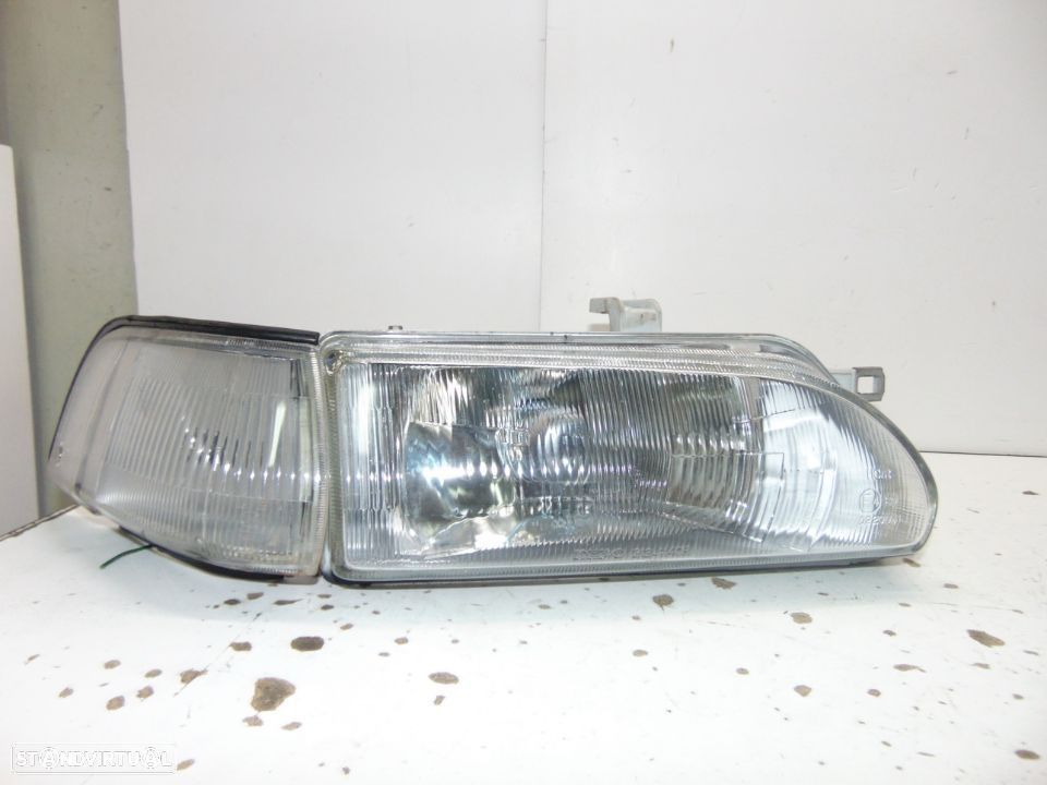 Toyota corolla ee90 farois como novos - 4