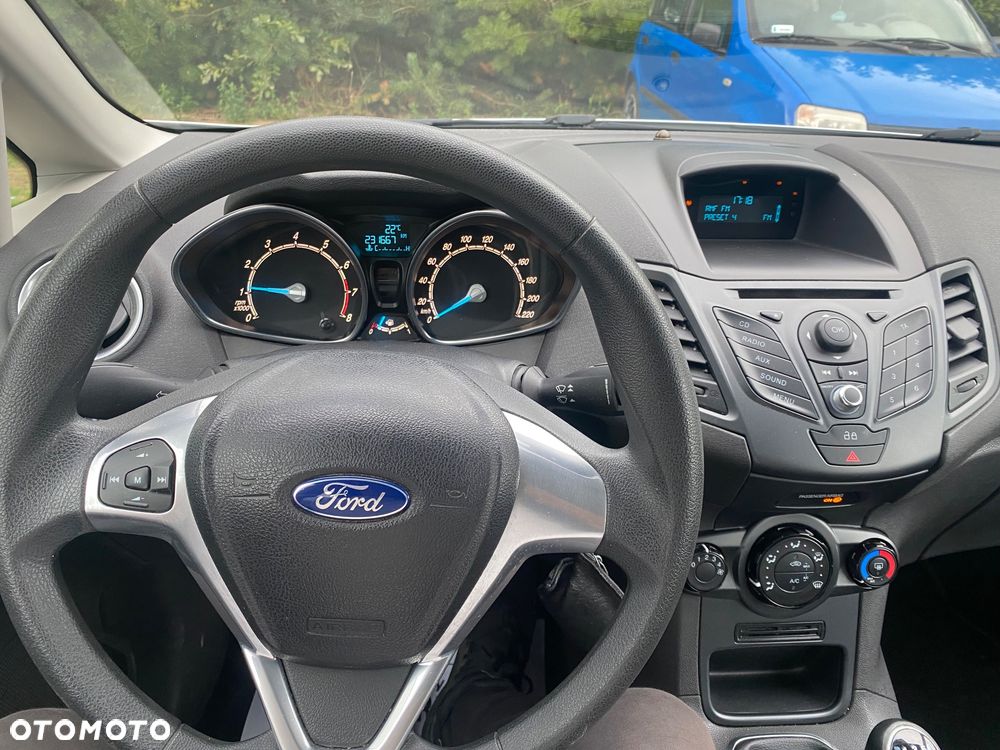Ford Fiesta - 8