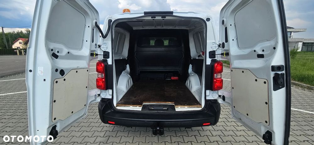 Peugeot Expert - 8
