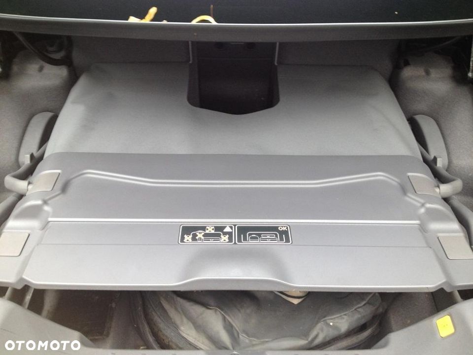 volvo c70 06- pokrywa schowek plastik bagaznika - 1