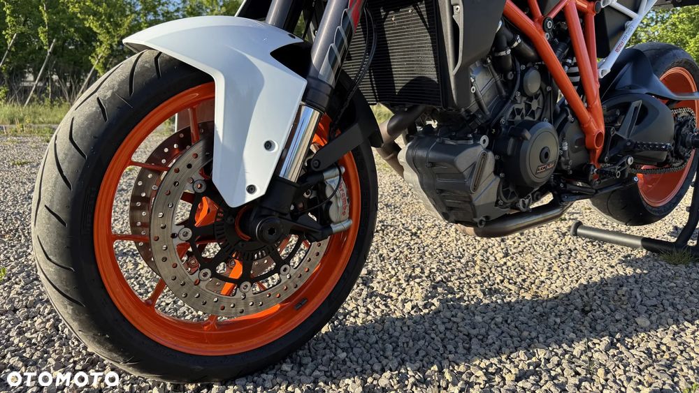 KTM Super Duke - 19