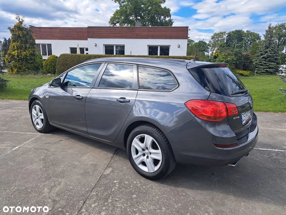 Opel Astra 2.0 CDTI DPF Automatik - 8