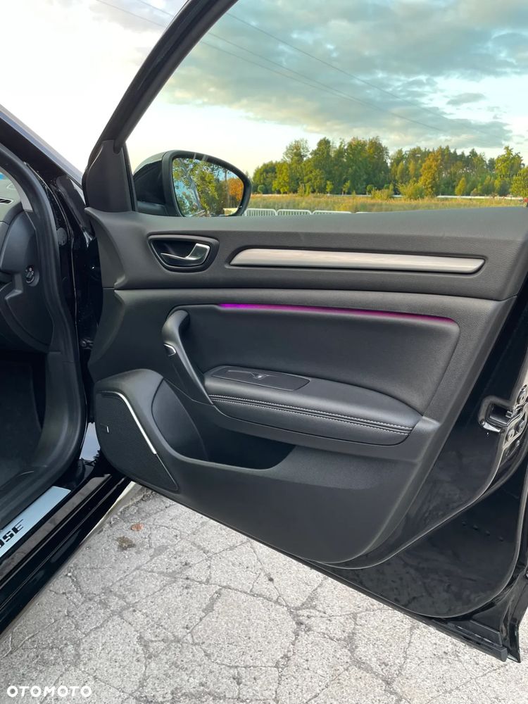 Renault Megane ENERGY TCe 130 BOSE EDITION - 30