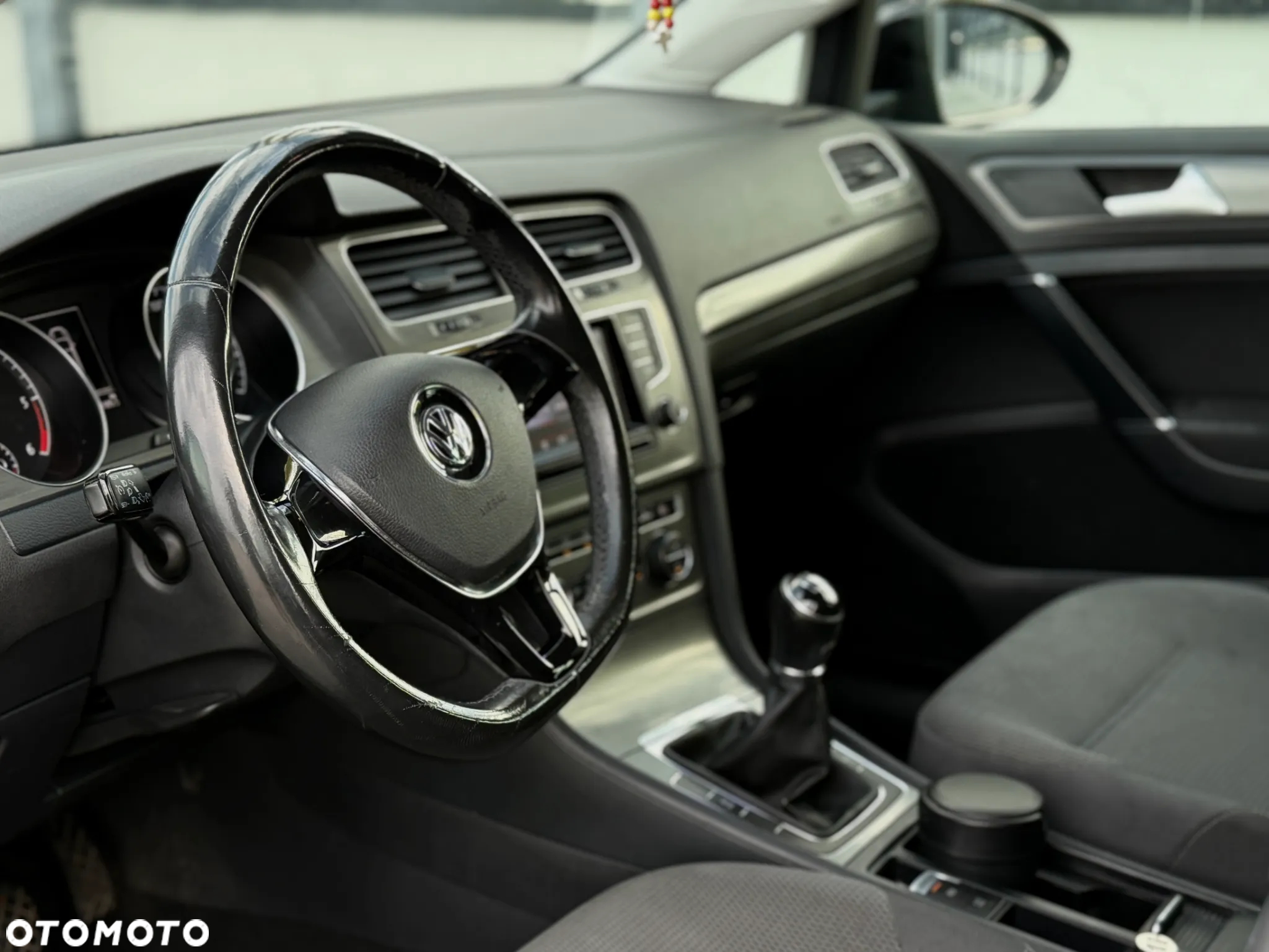 Volkswagen Golf 1.6 TDI BlueMotion Technology Comfortline - 9
