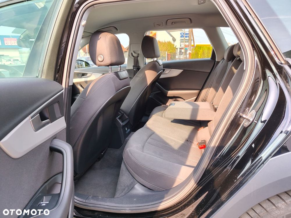 Audi A4 Allroad - 23