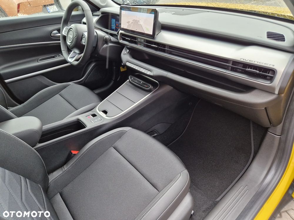 Jeep Avenger 54kWh Summit - 21