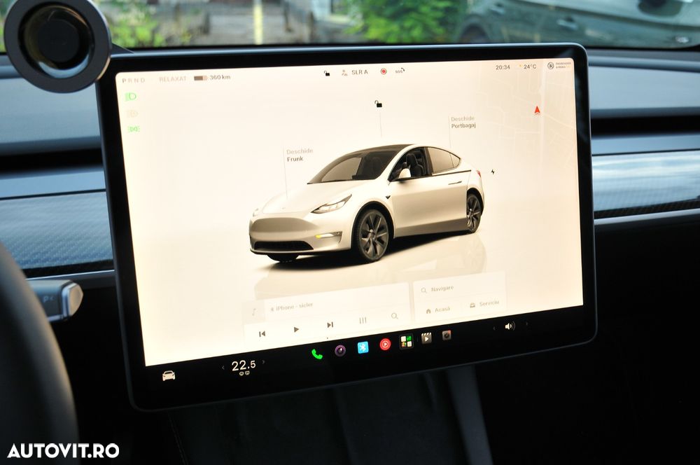 Tesla Model Y Long Range Dual Motor AWD - 14