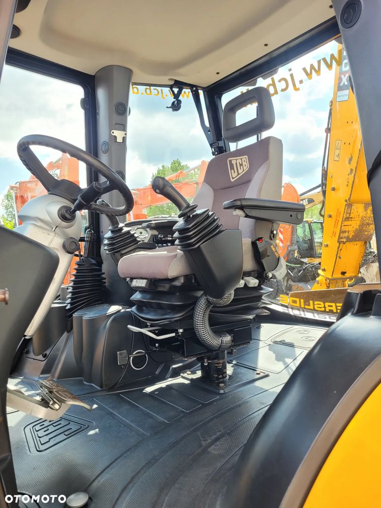 JCB 4CX / dżojstik / 3700h / TORQUELOCK / sprowadzona / - 17