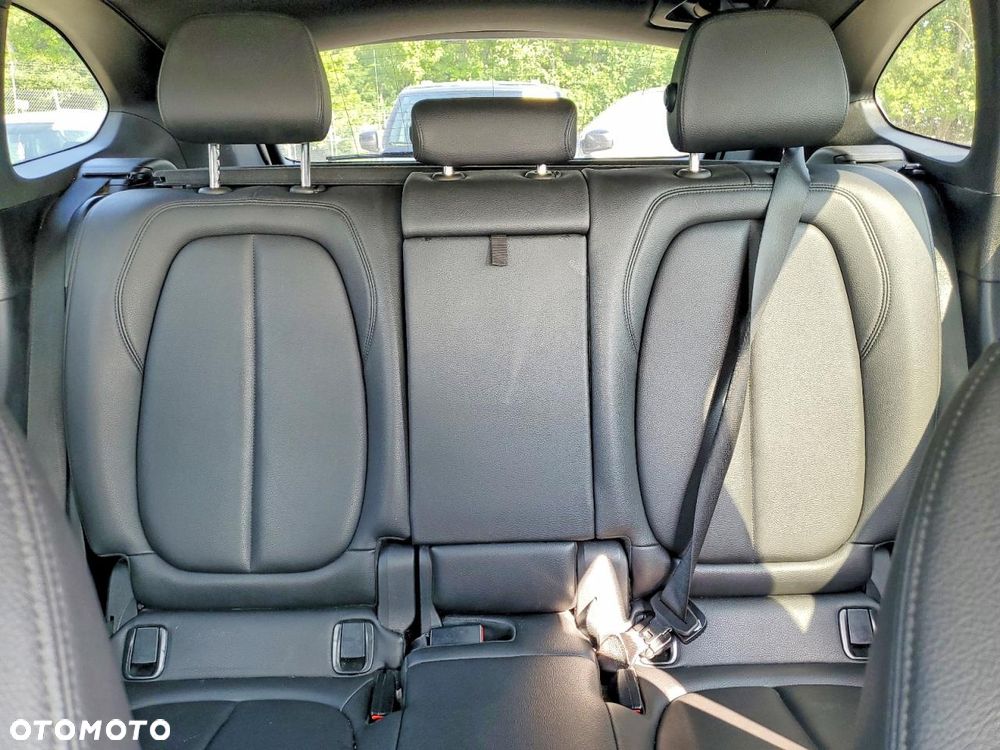 BMW X1 - 10