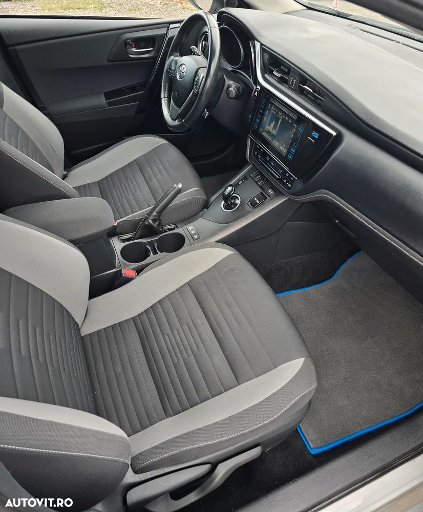 Toyota Auris - 9