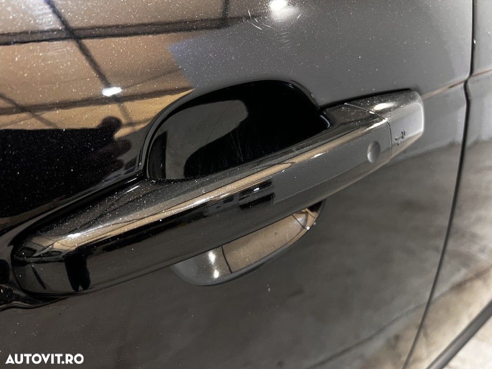 Land Rover Range Rover 3.0 l6 P400 MHEV LWB HSE - 36