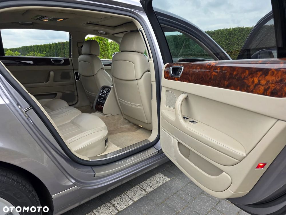 Bentley Flying Spur - 19