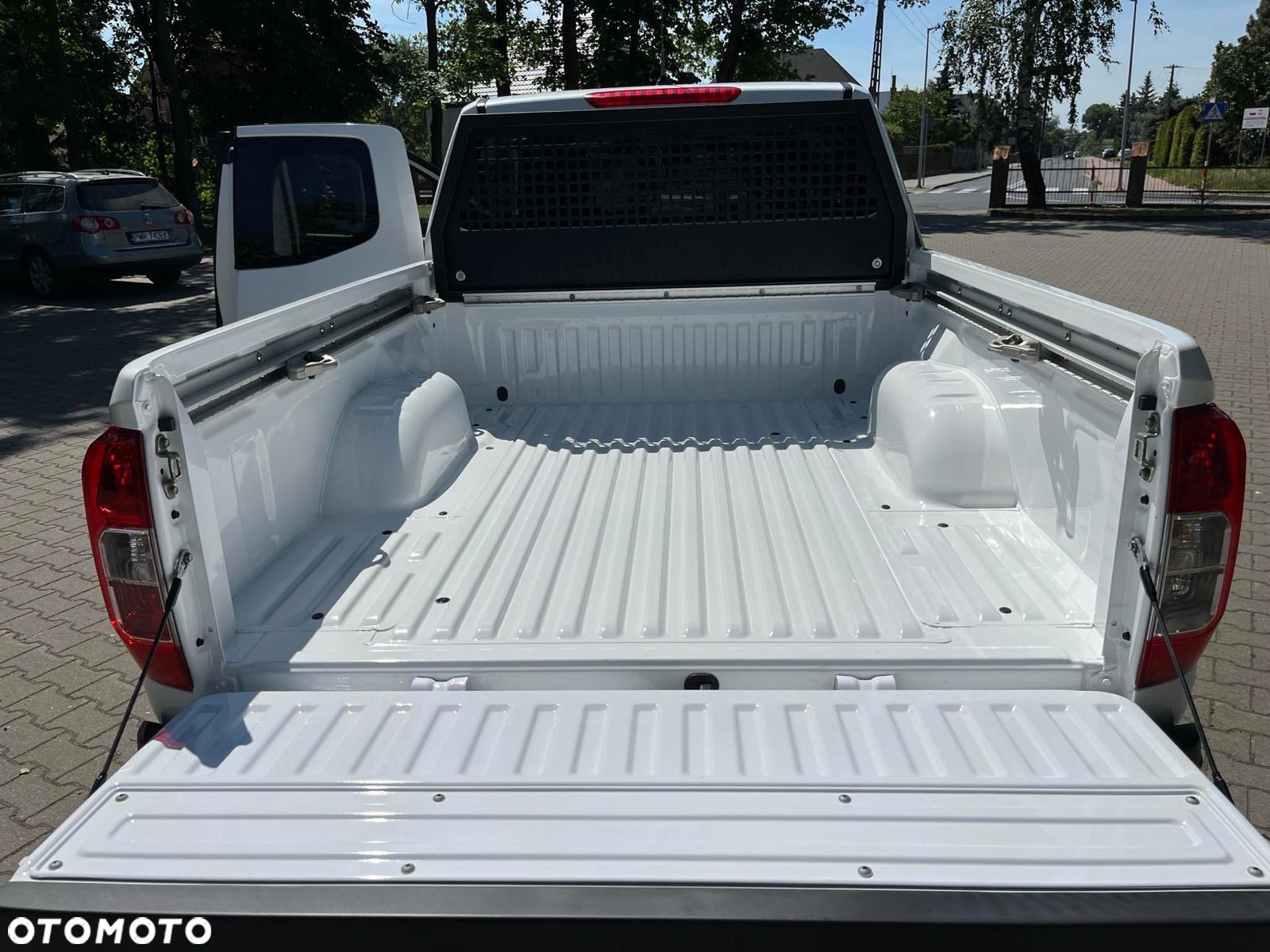 Nissan Navara DC 4x4 S&S Visia - 24