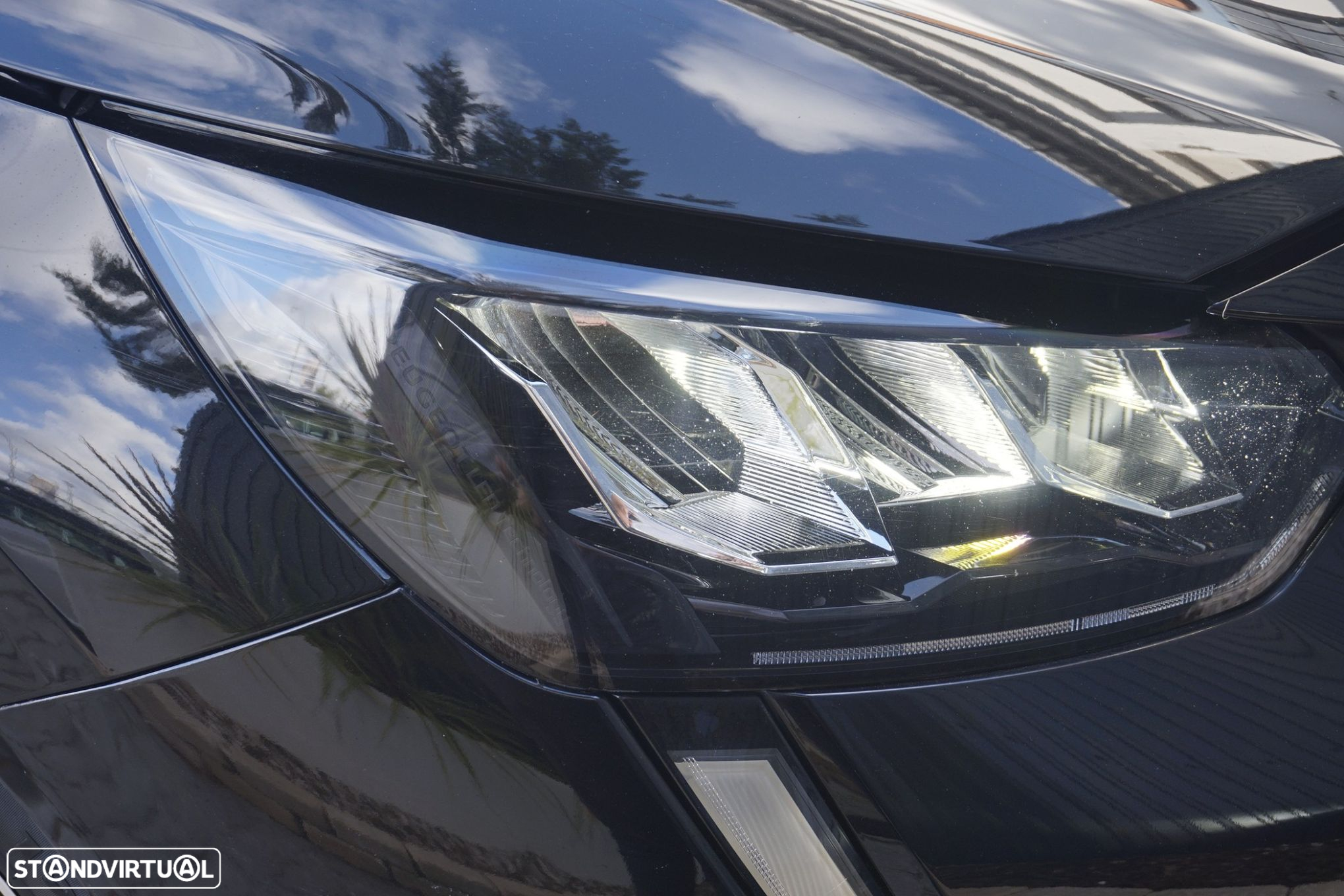 Peugeot 208 1.2 PureTech Allure - 4