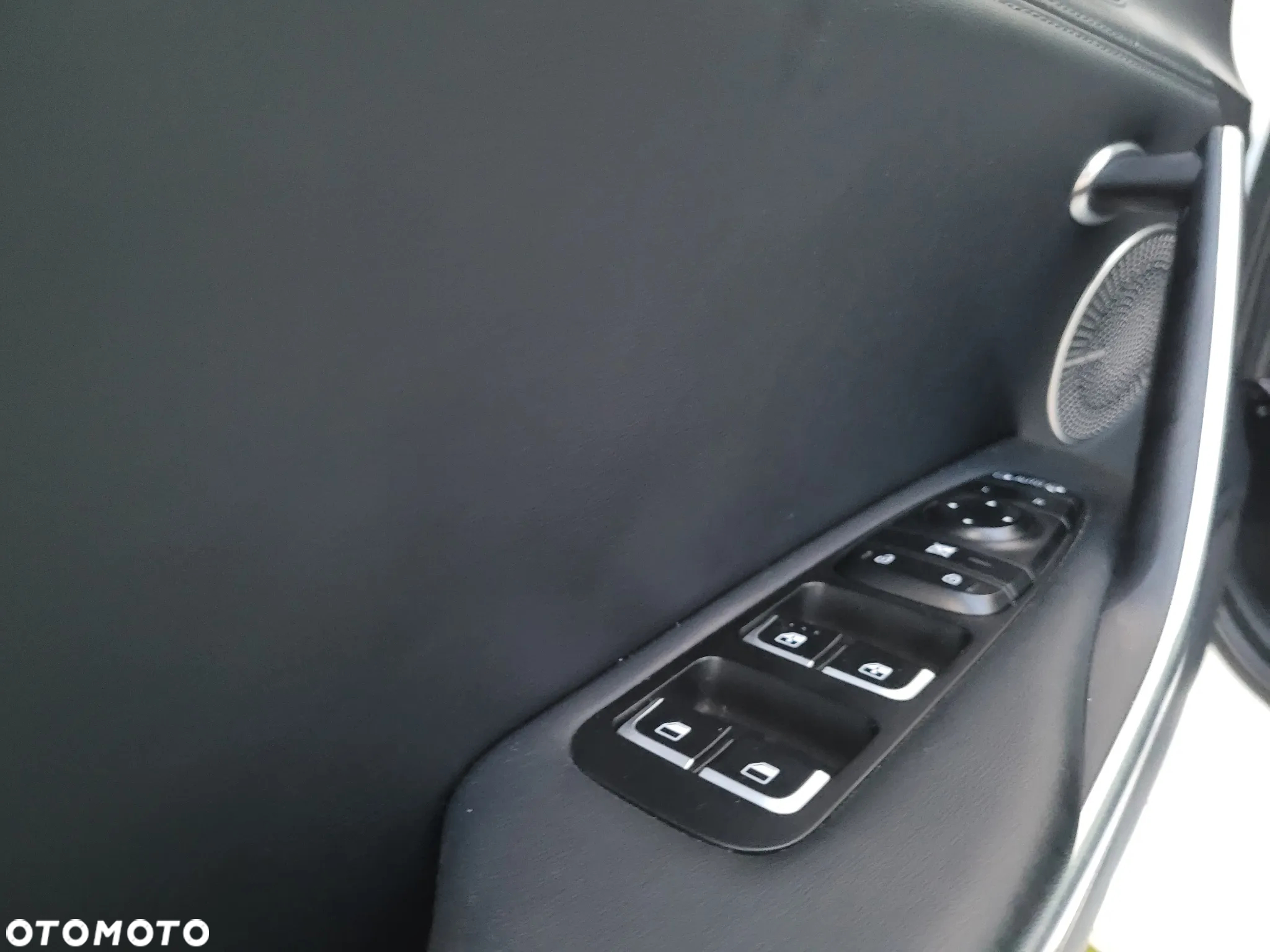 Kia Stinger 3.3 T-GDI V6 GT AWD - 25