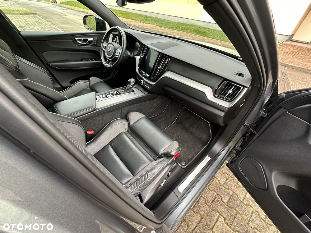 Volvo XC 60 D4 Geartronic RDesign - 22