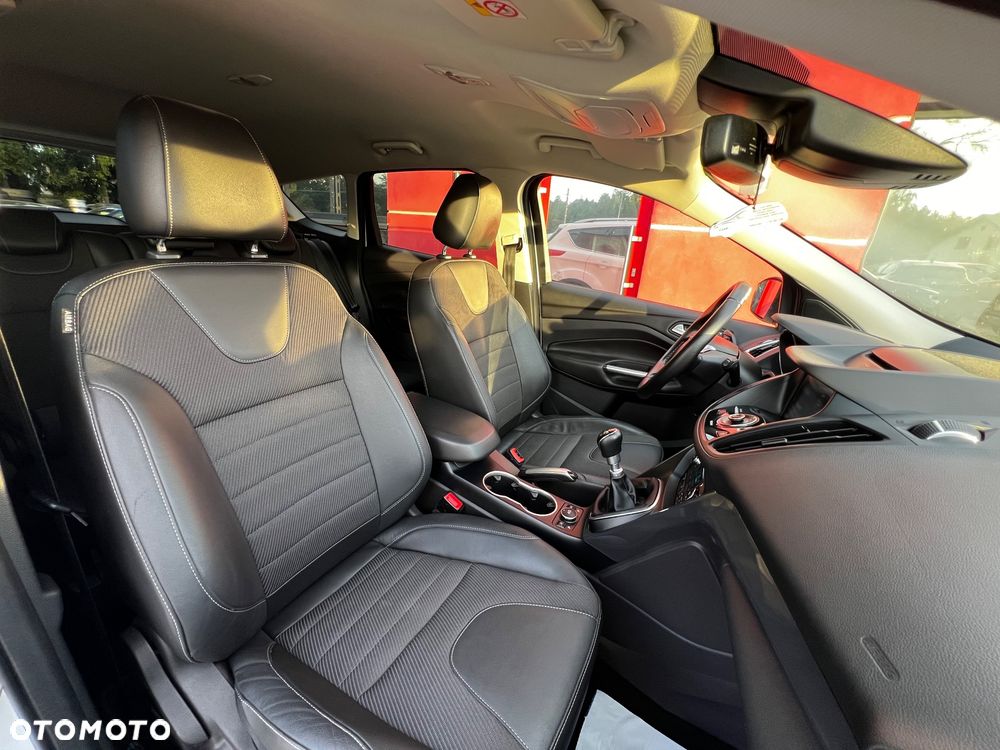 Ford Kuga - 26