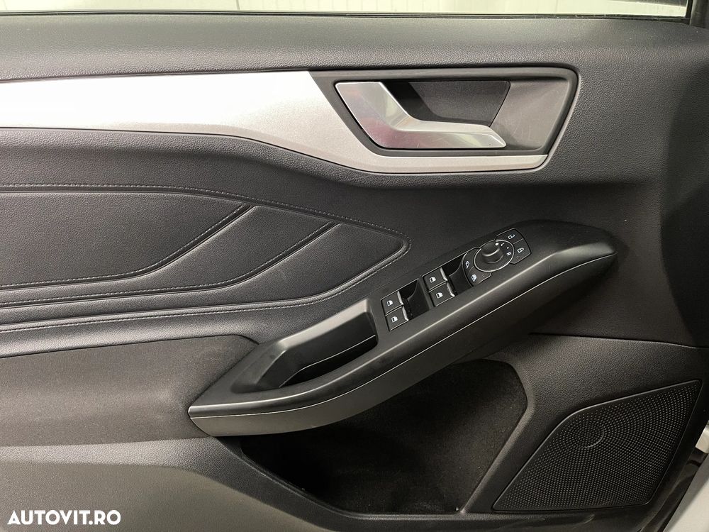 Ford Focus 1.0 EcoBoost Trend Edition - 23