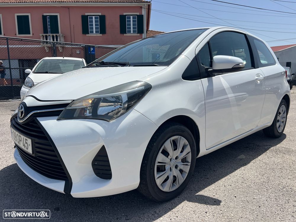 Toyota YARIS - 4