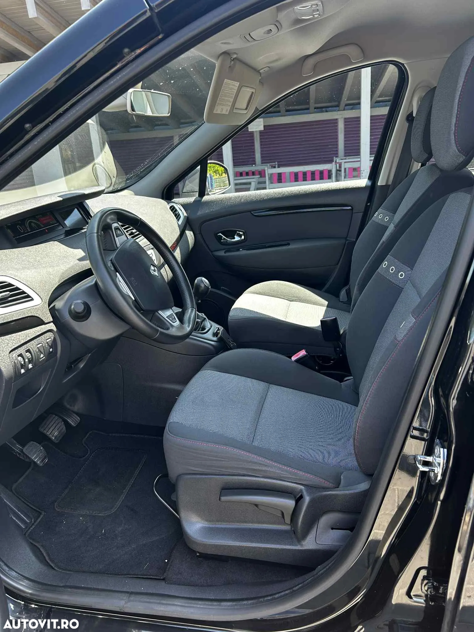Renault Scenic - 9