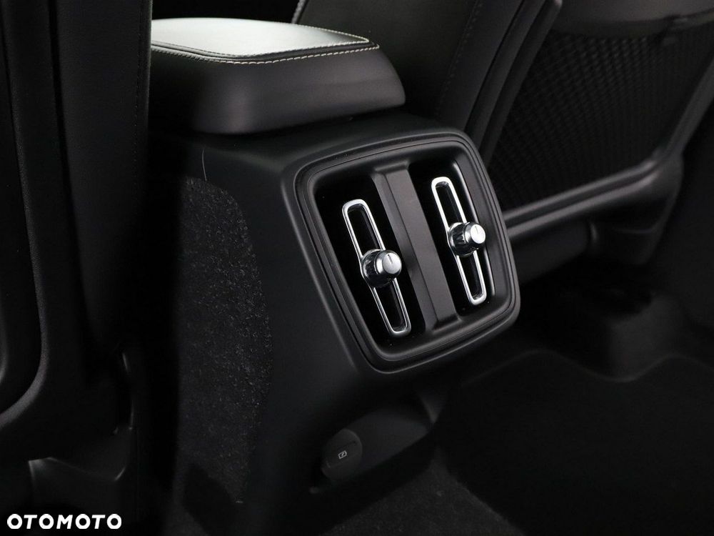 Volvo XC 40 T3 Geartronic RDesign - 41
