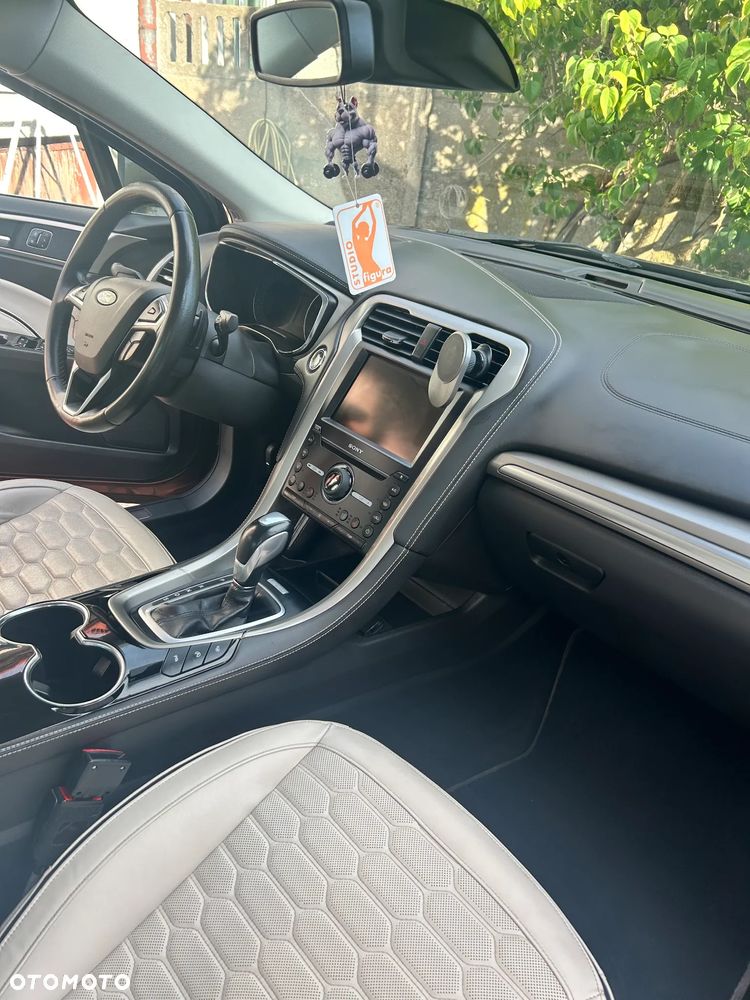 Ford Mondeo Vignale 2.0 EcoBoost - 10