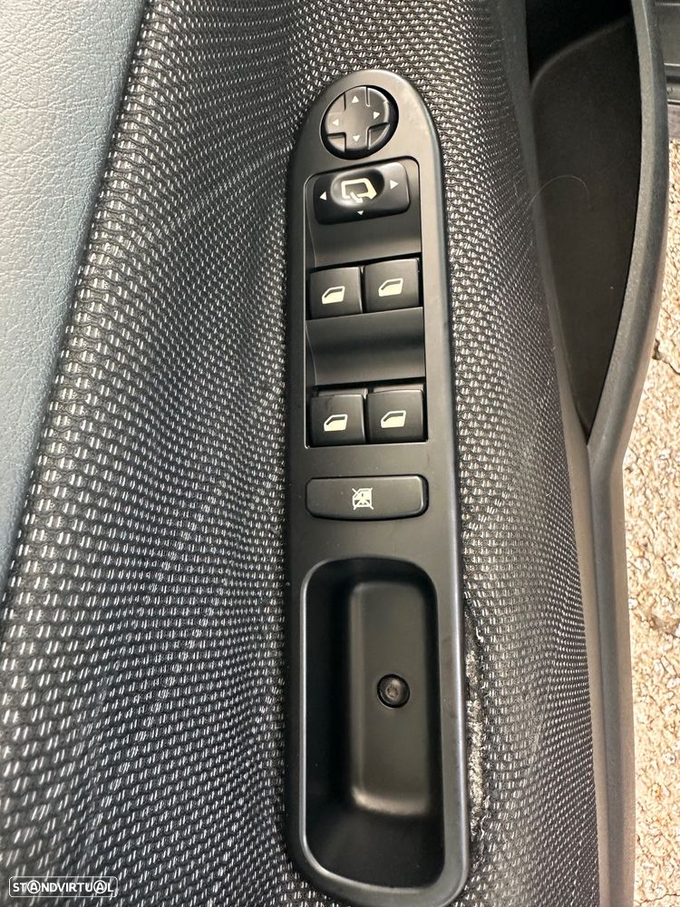 Peugeot 207 SW 1.4 Sport - 17