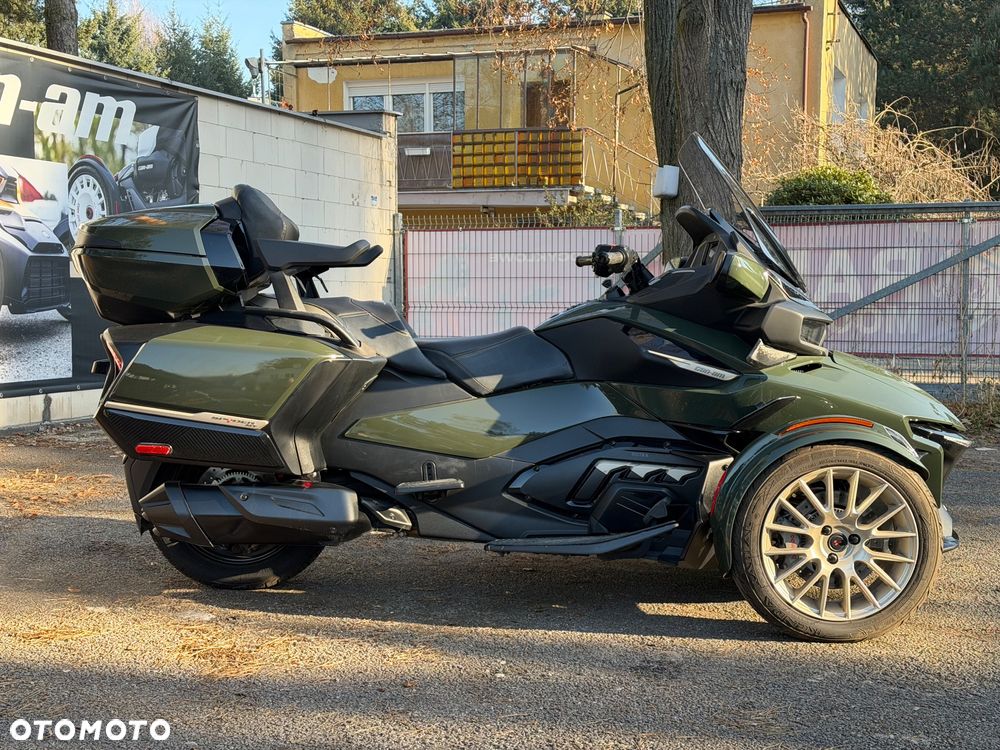 Can-Am Spyder - 4
