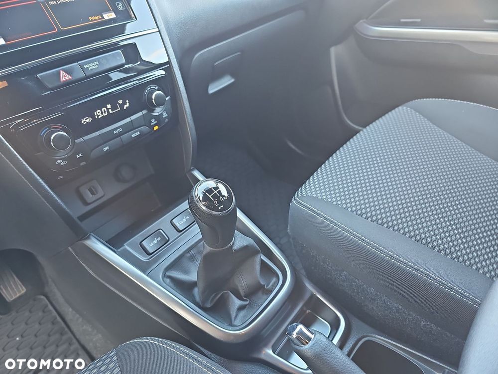 Suzuki Vitara 1.0 Boosterjet Premium 2WD - 16