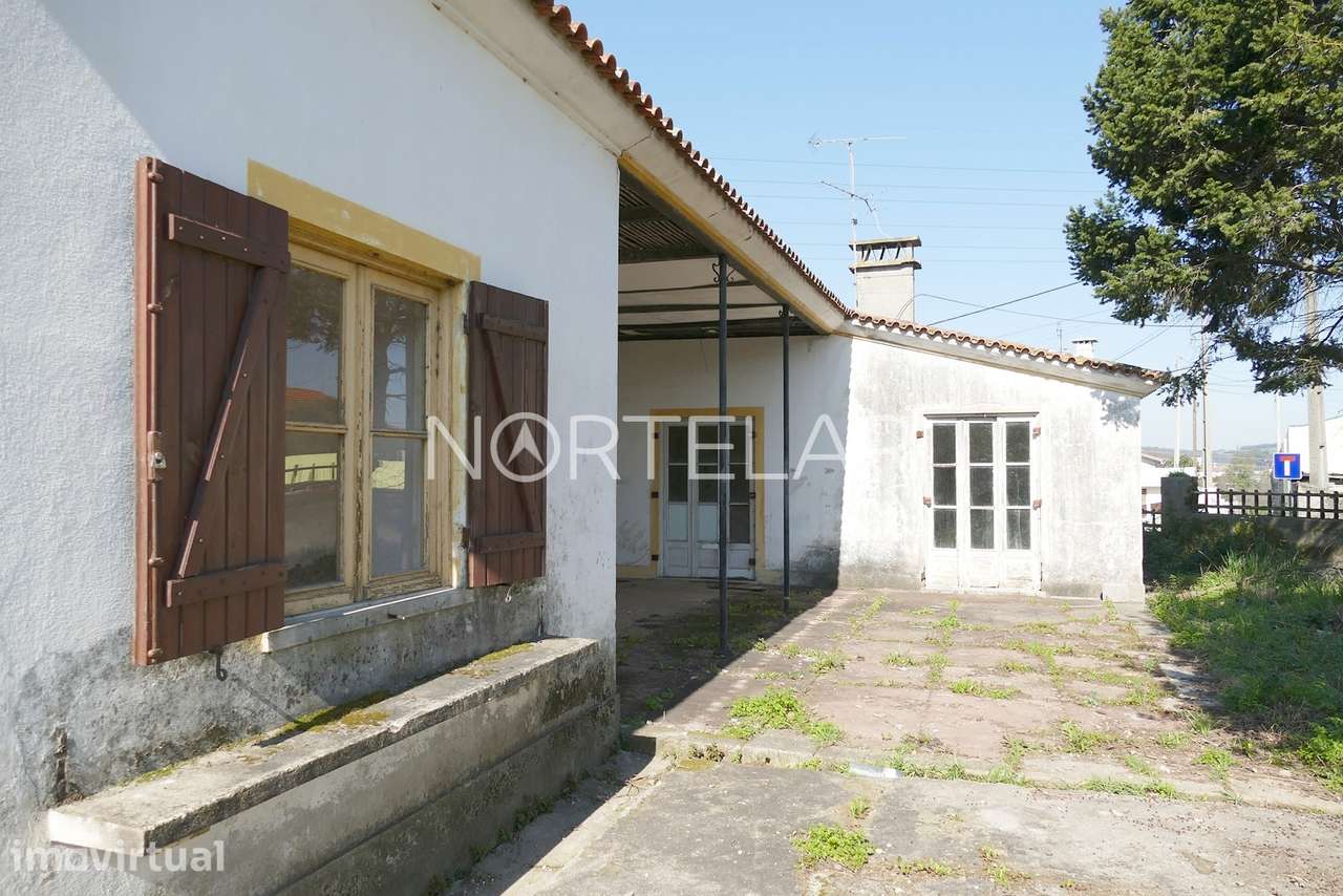 Terreno com Moradia e PIP Aprovado – Ribeirão, Famalicão - Grande imagem: 2/15