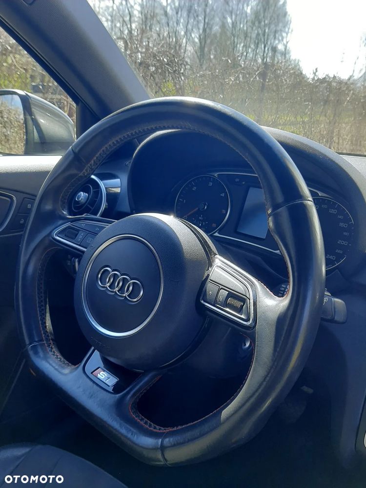 Audi A1 Sportback 1.6 TDI Sport S tronic - 12