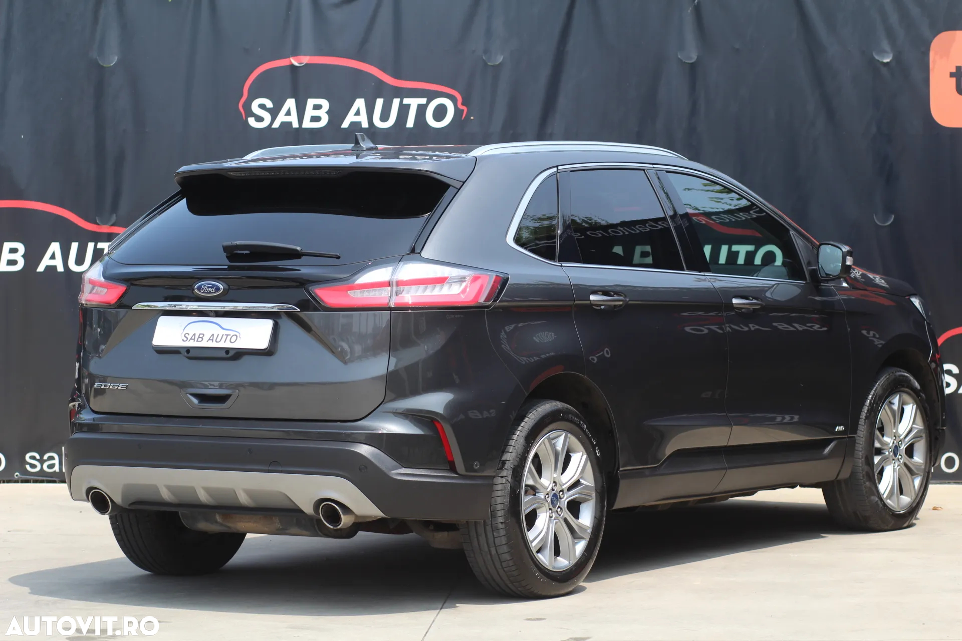 Ford Edge 2.0 EcoBlue Bi-Turbo 4x4 Aut. Titanium - 23