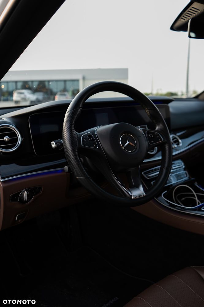 Mercedes-Benz Klasa E - 34