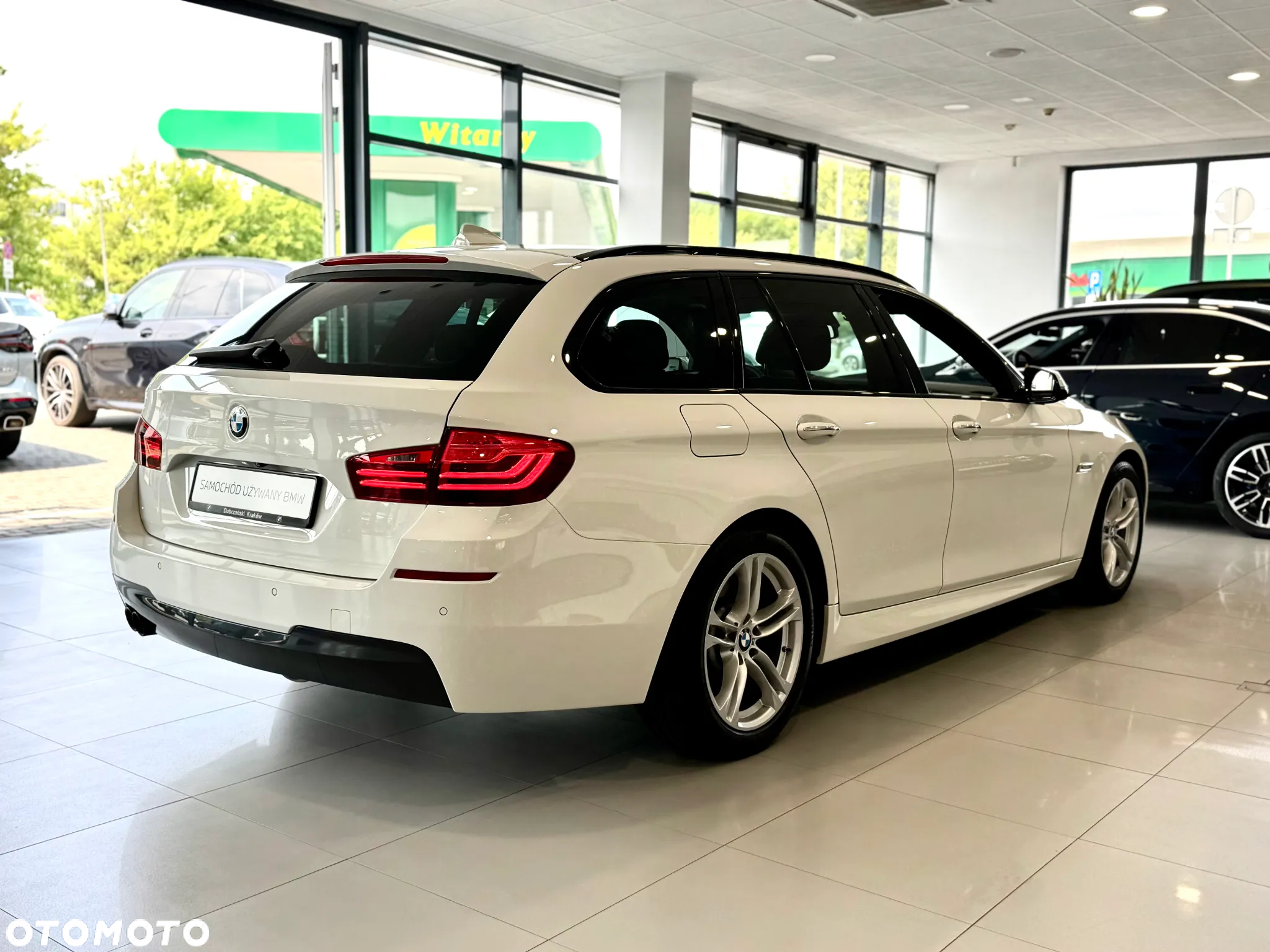 BMW Seria 5 530d xDrive Touring Sport-Aut - 37