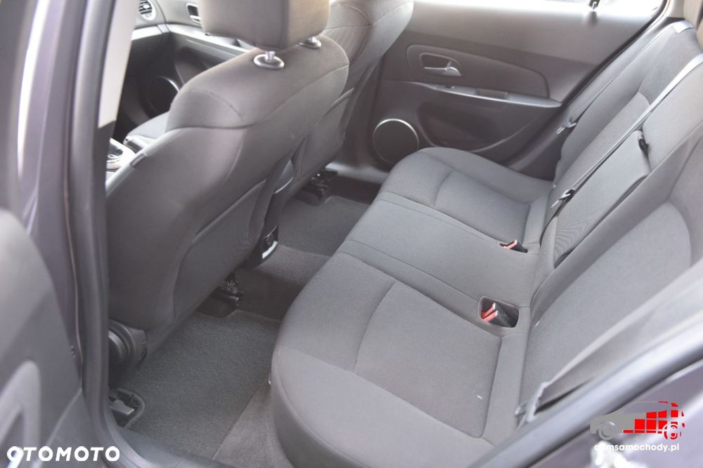 Chevrolet Cruze - 18