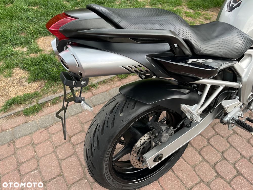 Yamaha FZ6 - 18