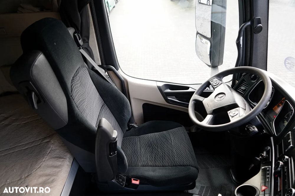 Mercedes-Benz ACTROS 2542 / 6X2 / FRIGIDER / SOLO / UNITATE THERMO KING T-1000R / RIDICARE / DIRECȚIE CU AX RIDICATIV / EURO 5 - 28