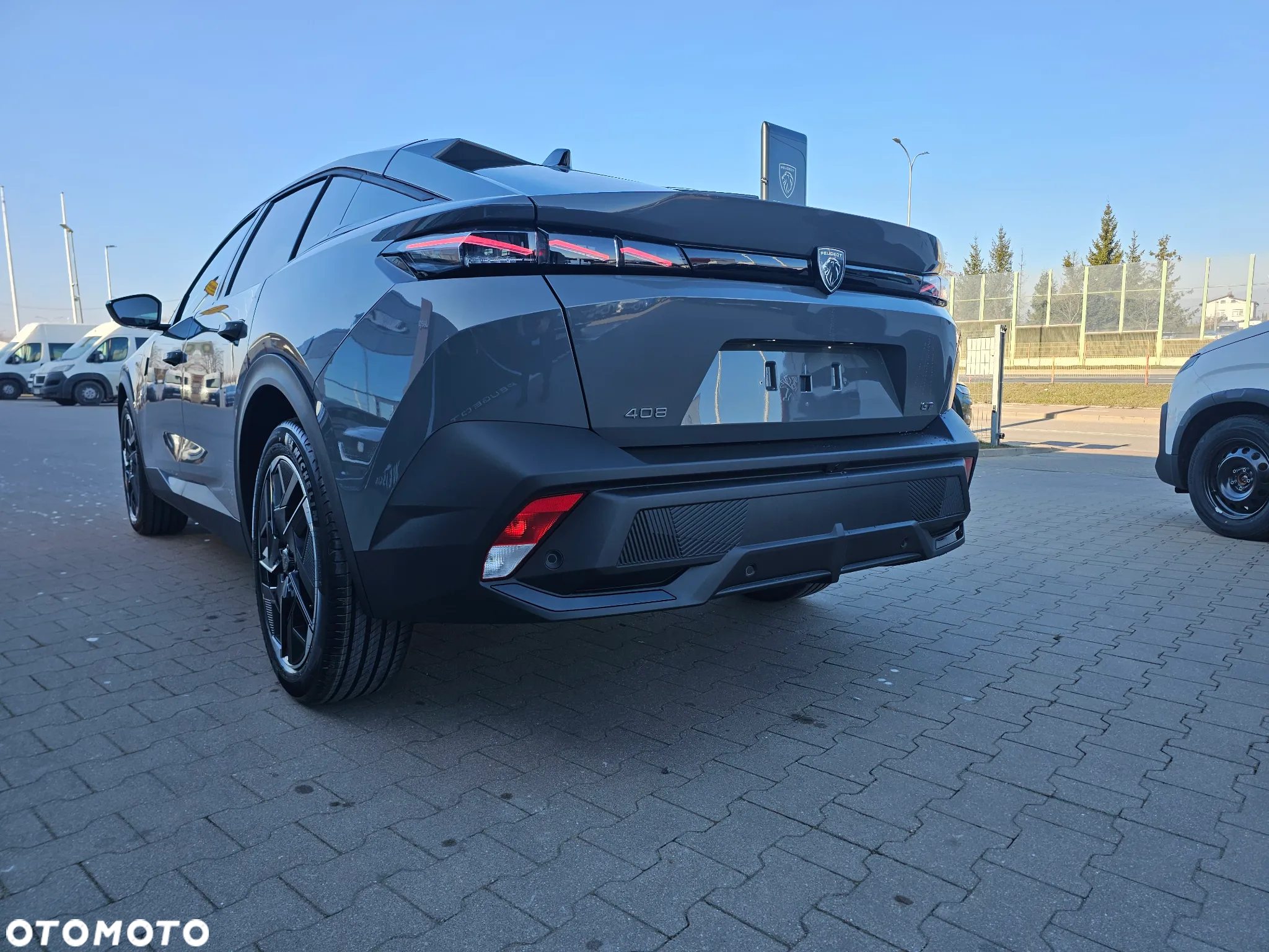 Peugeot 408 1.2 PureTech mHEV GT S&S e-DSC6 - 7