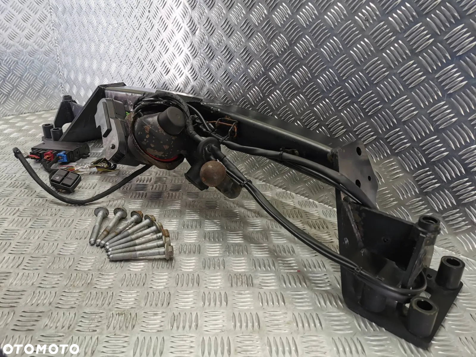 VW TOUAREG 7P 10-18R HAK HOLOWNICZY WESTFALIA KULA BELKA MODUL STEROWNIK 4P0907383G - 3