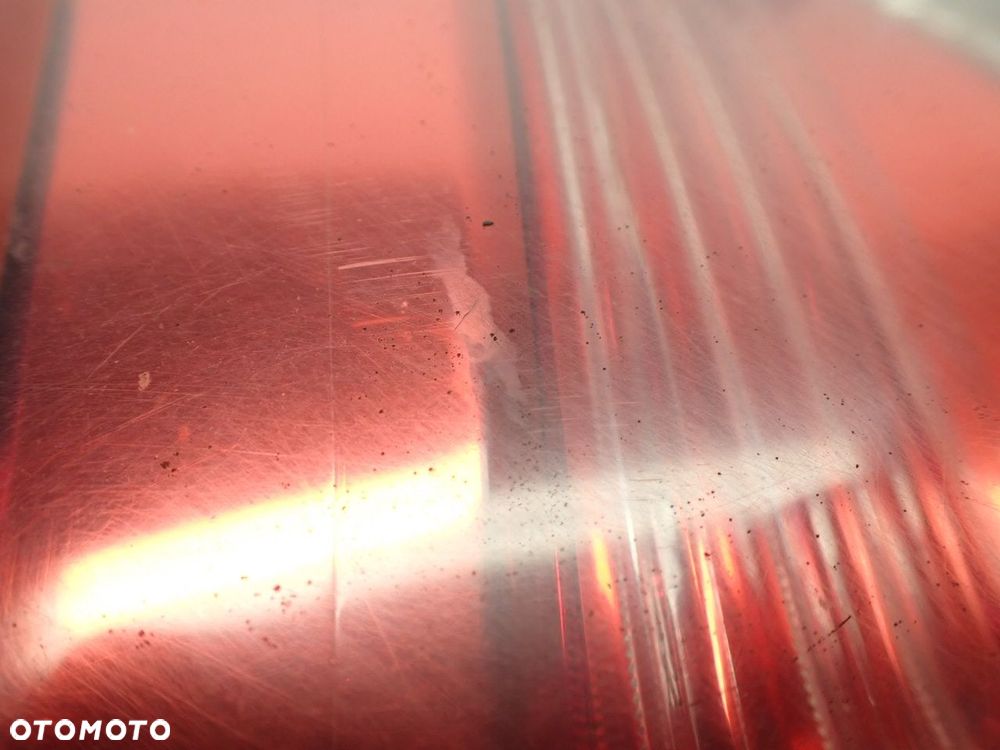 LAMPA LEWA TYLNA CITROEN C4 PICASSO LIFT 1.6HDI - 17