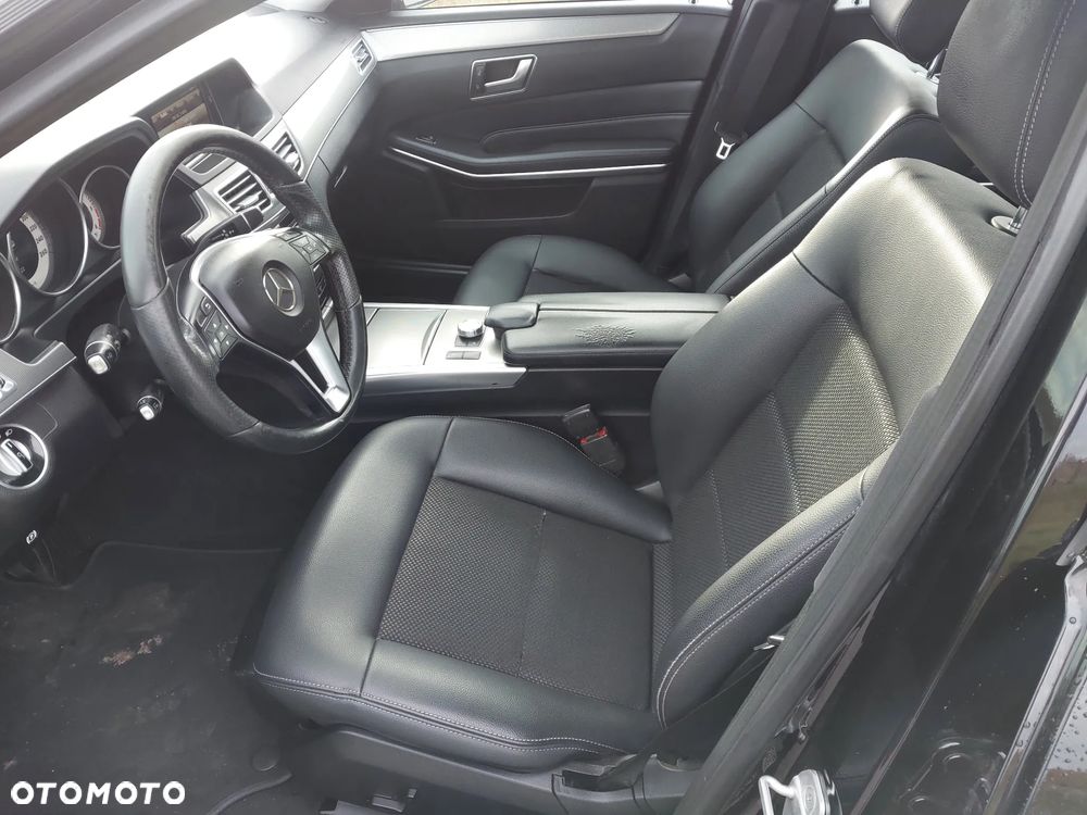 Mercedes-Benz Klasa E 250 BlueTEC 4-Matic Classic - 9