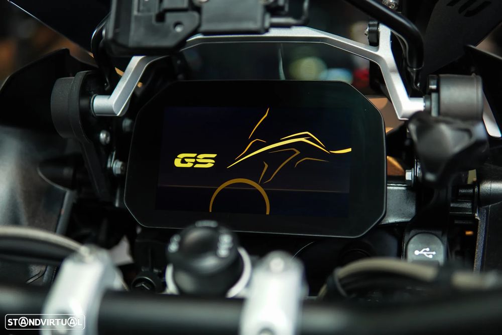 BMW R 1250 GS TRIPLE BLACK - 31